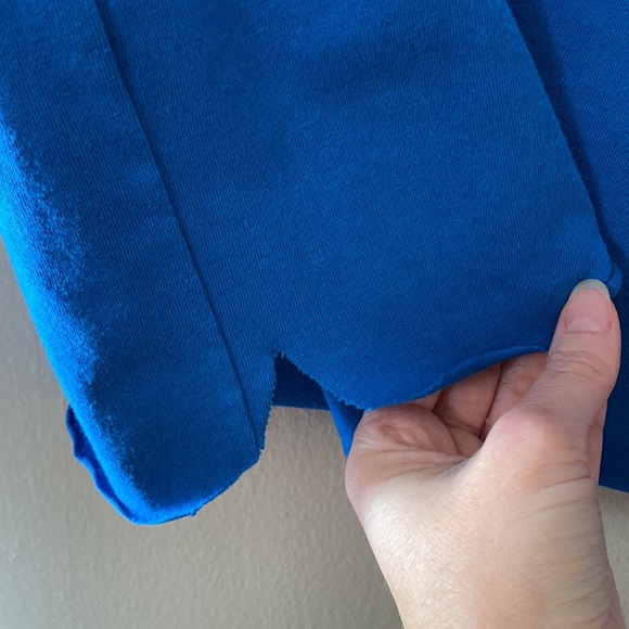 boy’s nike tee cut and cropped for women’s wear! - Picture 8 of 8